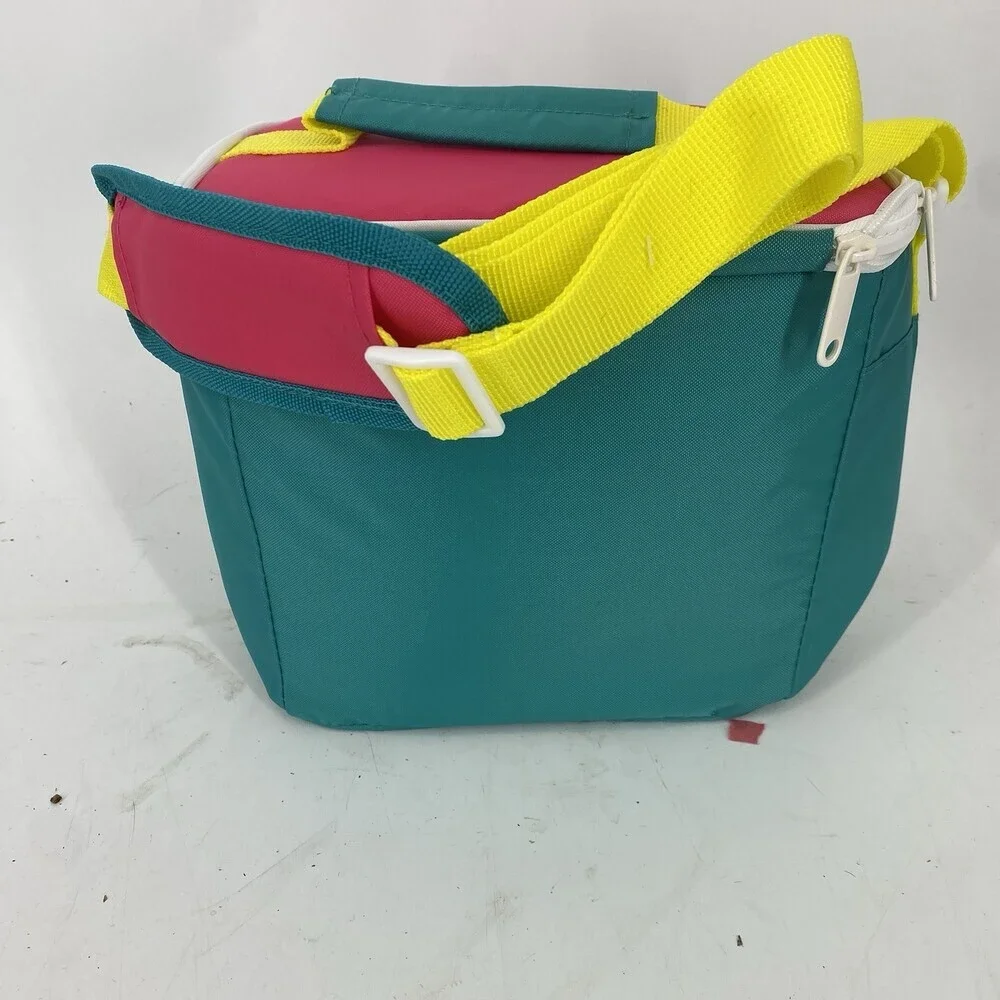 Igloo 00065479 Cooler Bag Retro Square Lunch Insulated Soft Shell Beach Cooler